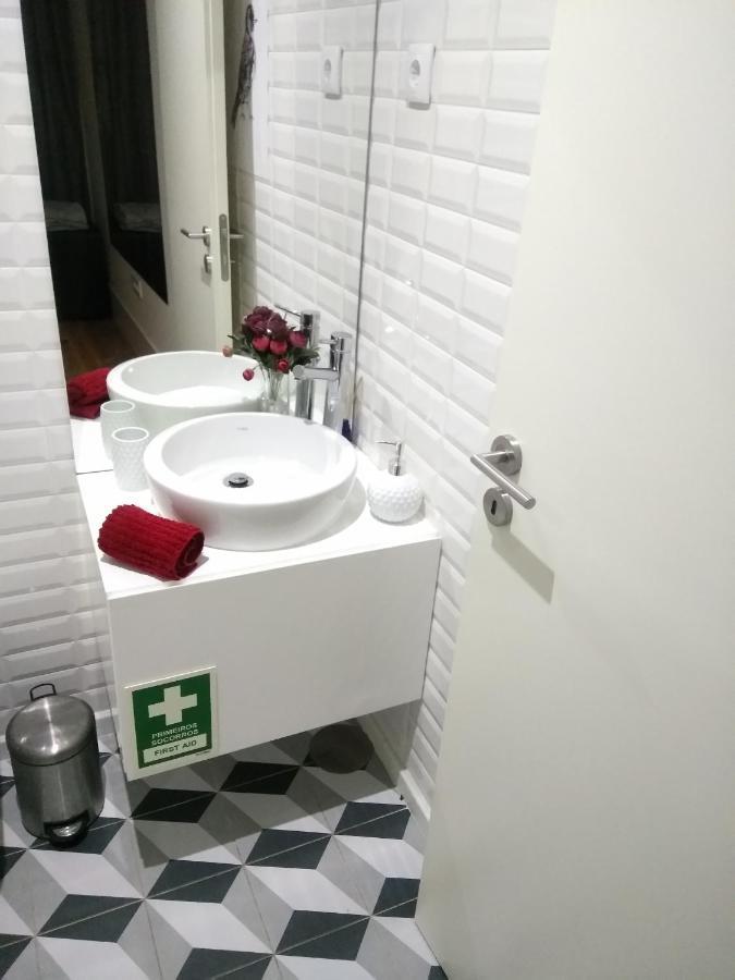 Santa Catarina Patio Apartment - With Washer Machine Porto Eksteriør billede